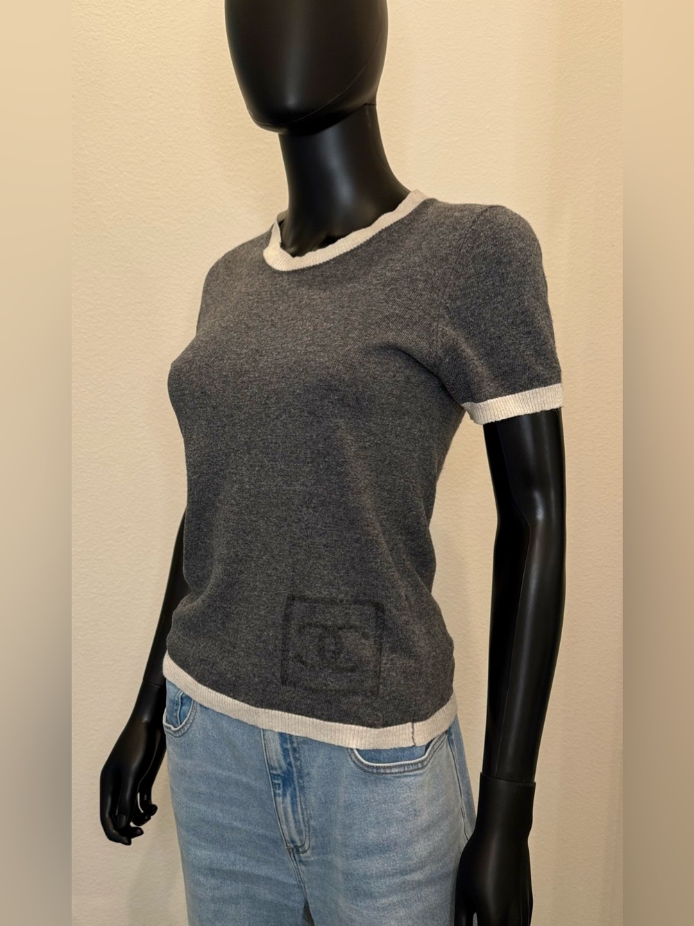 Vintage CHANEL Sports 2008 Wool Knit Top Gray & Ivory Made in Italy Size 40 - Picture 7 of 12